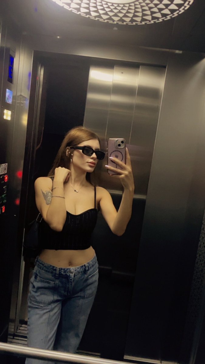 derya07777's tweet photo. Bakıyoruz ama yargılamıyoruz😎 https://t.co/doObTBUTQN
