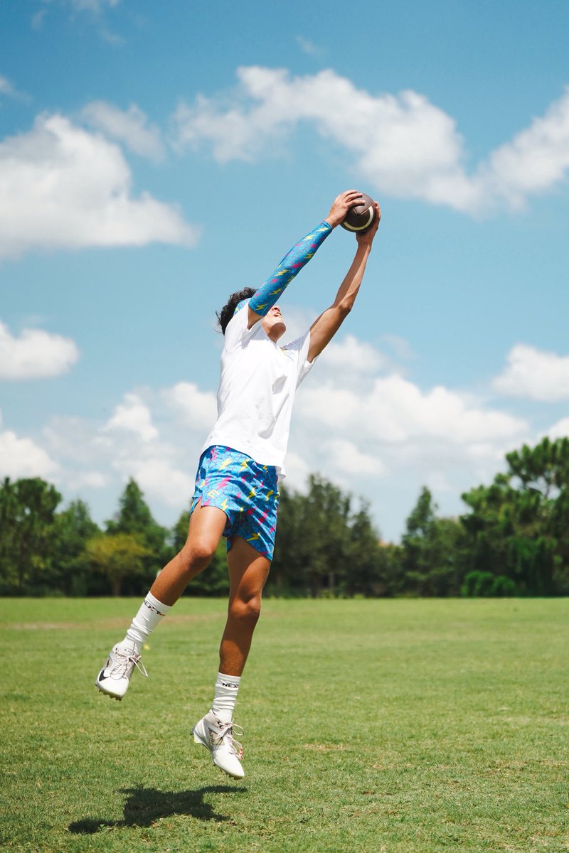 EliteAthGear's tweet photo. The waits almost over 🏈⚡️ https://t.co/TIqrxlYYYv