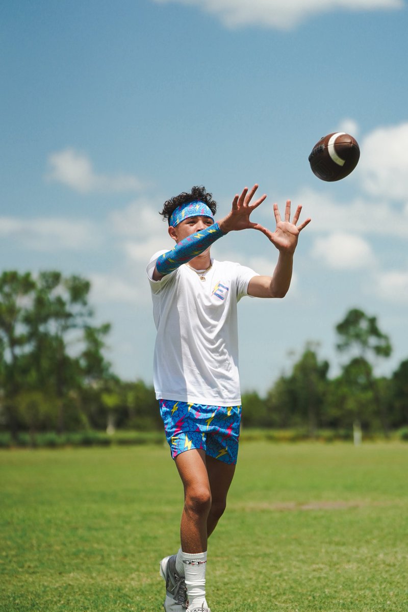 EliteAthGear's tweet photo. The waits almost over 🏈⚡️ https://t.co/TIqrxlYYYv