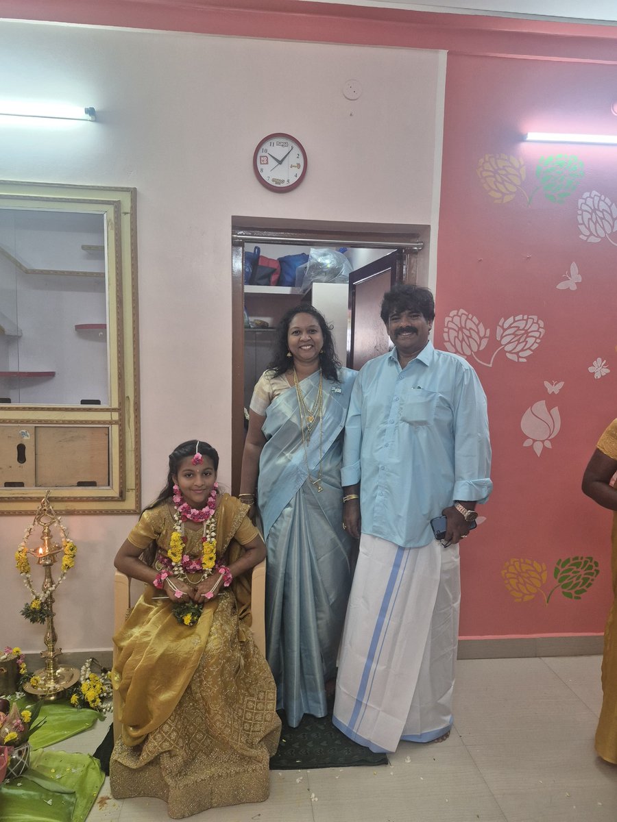 sofiarachel7's tweet photo. Half Saree function...
#Perinbam #SofiaRachel #சோபியா_அன்புச்செழியன் #சோபியா_ரேச்சல் #SofiaAnbuchezian #பேரின்பம் #Native #function #relatives https://t.co/1awP7oGLdq
