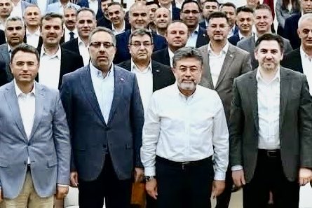 mehmetaksoy1972's tweet photo. Sayın Bakanımız @ibrahimyumakli 
 başkanlığında iki gün boyunca Bakan Yardımcılarımız,@AhmetGumen 
@ahmtbgc ve Genel Müdürlerimiz, Bakanlık bürokratlarımız ile verimli bir toplantı yaptık.Toplantının ve alınan kararların Ülkemiz ve Tekirdağımıza hayırlara vesile olmasını diliyorum. 
@TCTarim @Bugemtr @TR_HAYGEM @trgmresmi @tarim_sigortasi 
@Tekirdagtarim 
@recepsoytrk2 
@tekirdaggovtr