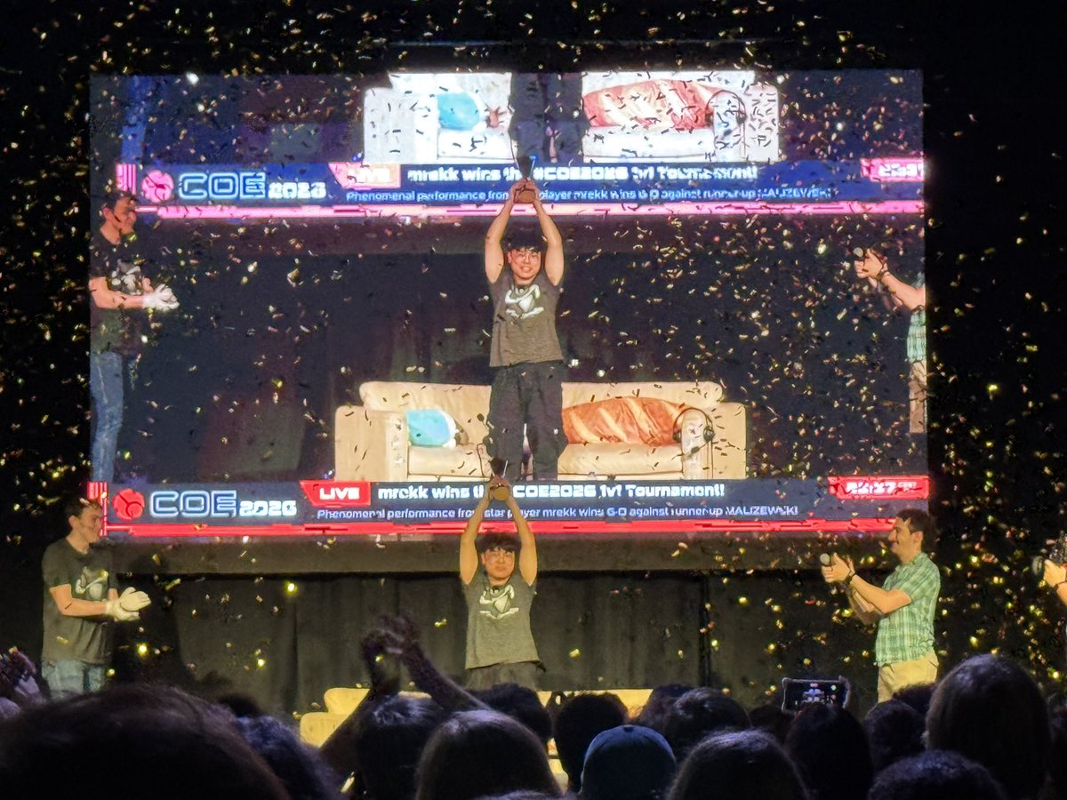 andy_raikou's tweet photo. #COE2026 

Thank you cavoe for such an amazing event, first time Europe, first time osu! LAN.

Everyone was so kind to me, people I never thought I'd hug and laugh together. 

Made so many new friends and I'm wanting to make more ❤️ 

See you next time <3 https://t.co/I44ebDfTij