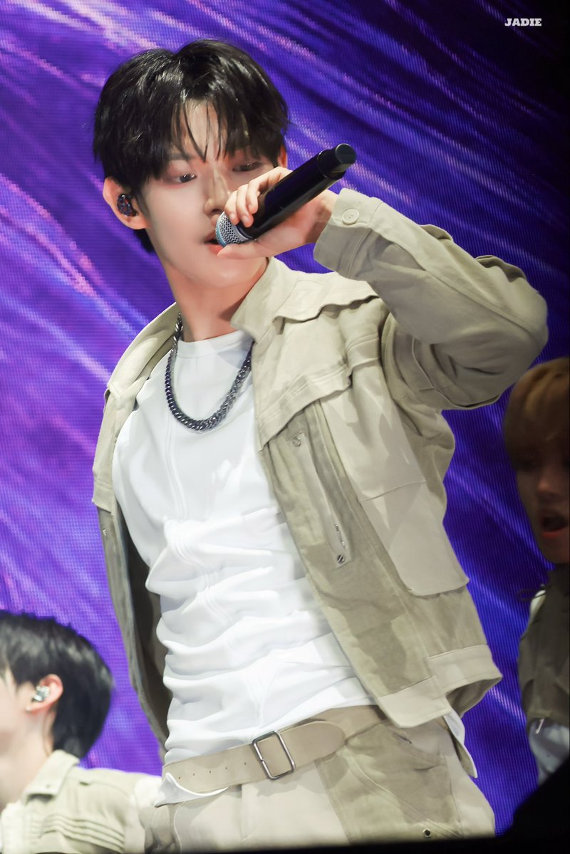 jadie_046's tweet photo. 260802

#STEVEN #스티븐 #AHOF    #아홉 https://t.co/DQucXUMpxr