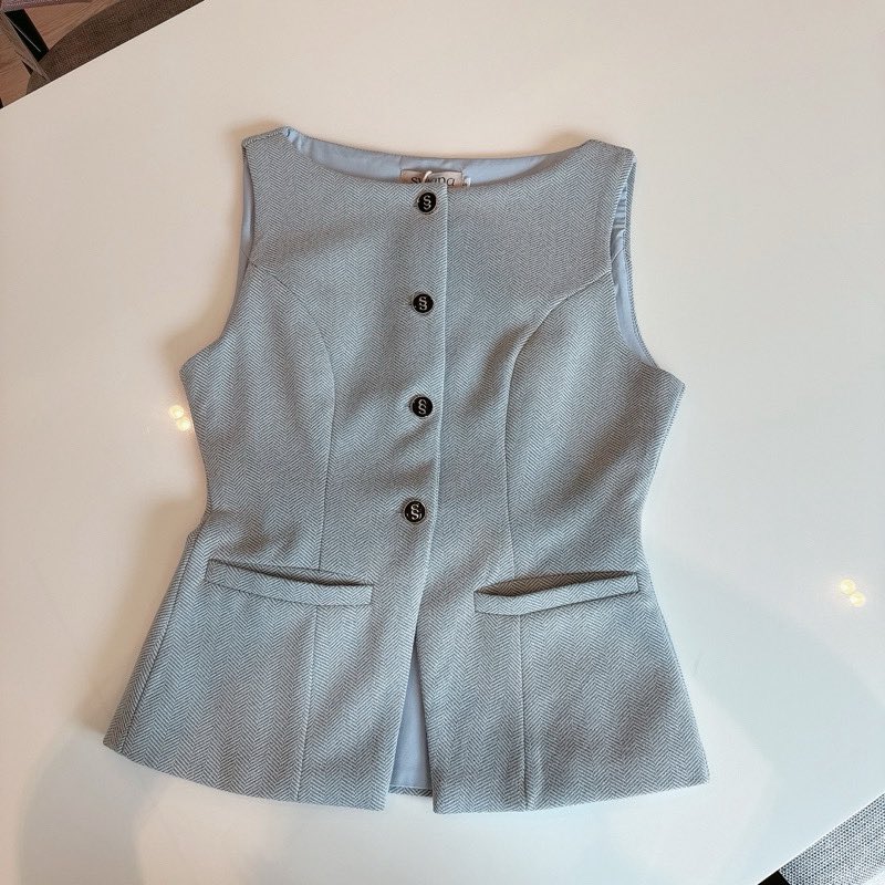 farat1238's tweet photo. ￼ส่งต่อเสื้อ https://t.co/0ck380UiQa - Rosie top สีฟ้า
ไซซ์ XL ใส่ครั้งเดียว

🍒 290.- free shipping 

#swana #ส่งต่อเสื้อ #ส่งต่อเสื้อผ้า #ส่งต่อเครื่องสำอาง #ส่งต่อ #ส่งต่อเครื่องสำอางมือสอง #โล๊ะ #เสื้อผ้าแฟชั่น #ส่งต่อน้ำหอม https://t.co/mRONsN1e5e