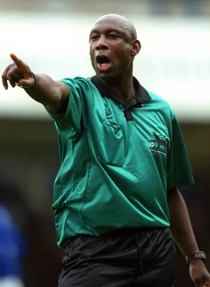 footballmemorys's tweet photo. Uriah Rennie, Referee 

#Refs #Officials #Referees https://t.co/7OLvhZmHmT