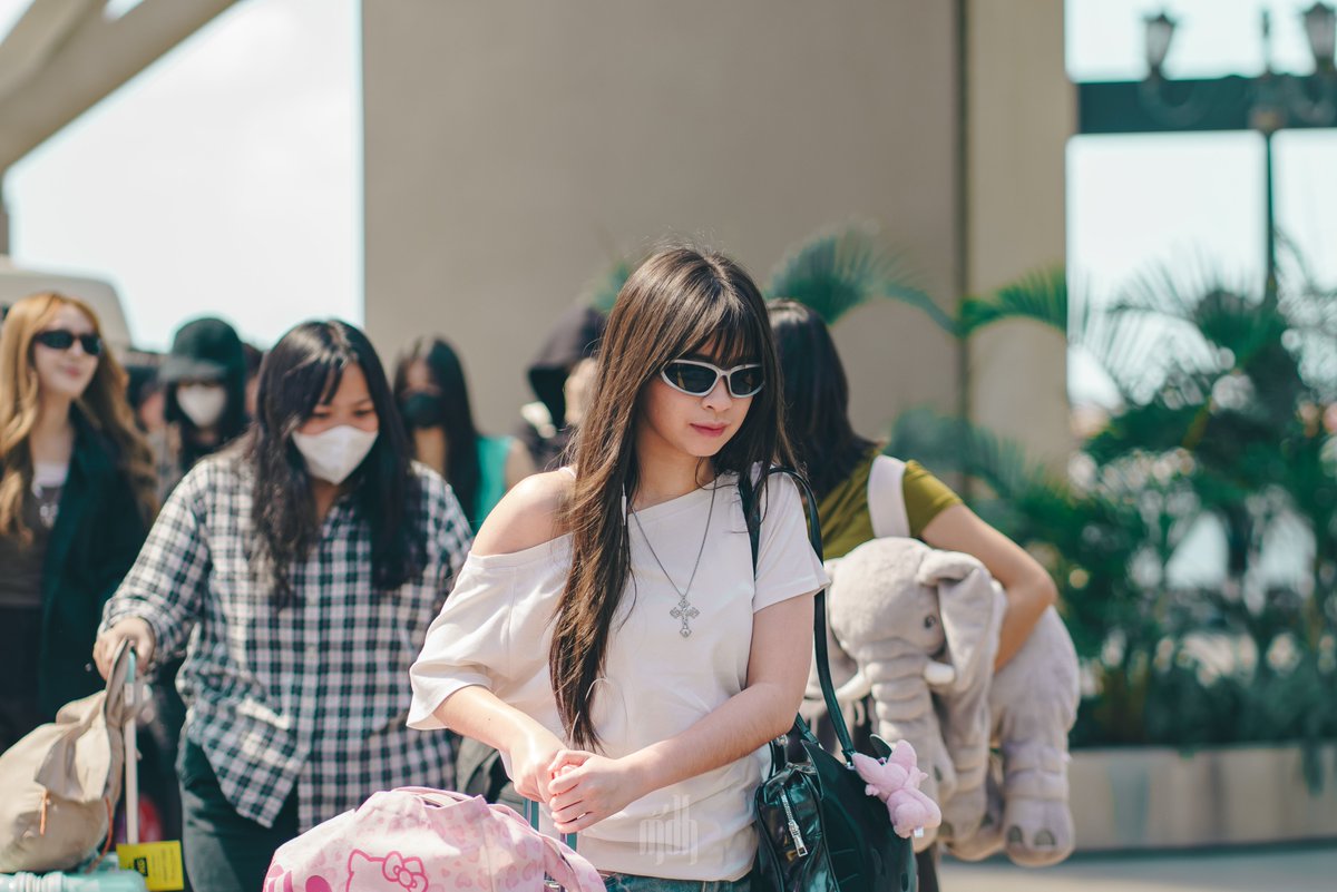 bimanduh's tweet photo. 09072026 - |Yogyakarta International Airport| 
Gemasku🤏💘
@F_OllaJKT48

#JKT48AirportFashion #BerbagiJourney https://t.co/emsfjpZkoM