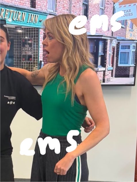 swainsherrera's tweet photo. so georgia asked what we would have done if it was vicky and we said we was meant to meet her in march and never got our refunds from the company and this was her reaction https://t.co/hyZTOZ0haR