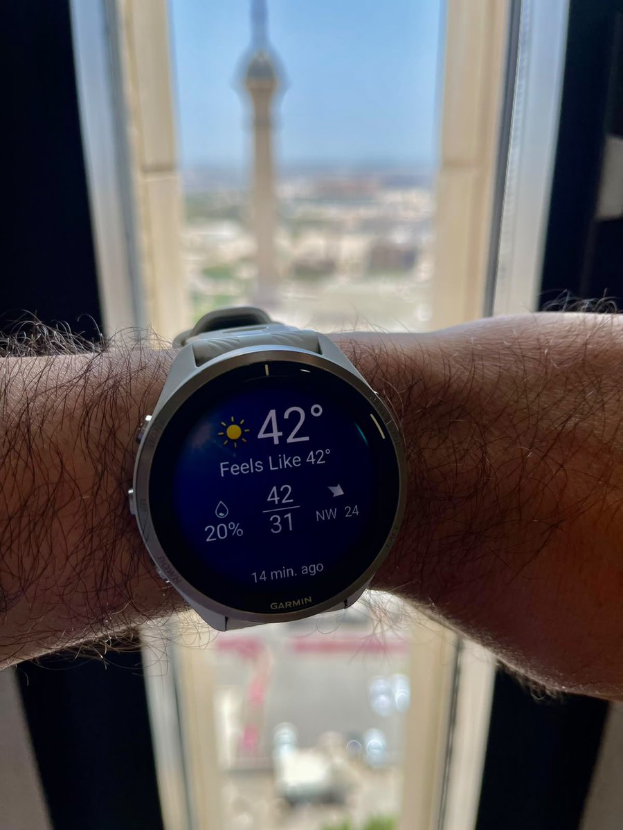 Hanif1Muhammad's tweet photo. Drive to the office in the morning in the middle of summer in Jeddah, Saudi Arabia 🇸🇦 

Checked my watch, 42 degrees celcius in the afternoon.

Such is life… Alhamdulillah https://t.co/NMFB1vlqtx
