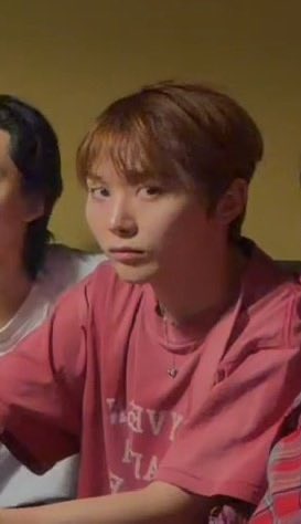 라나 tweet media