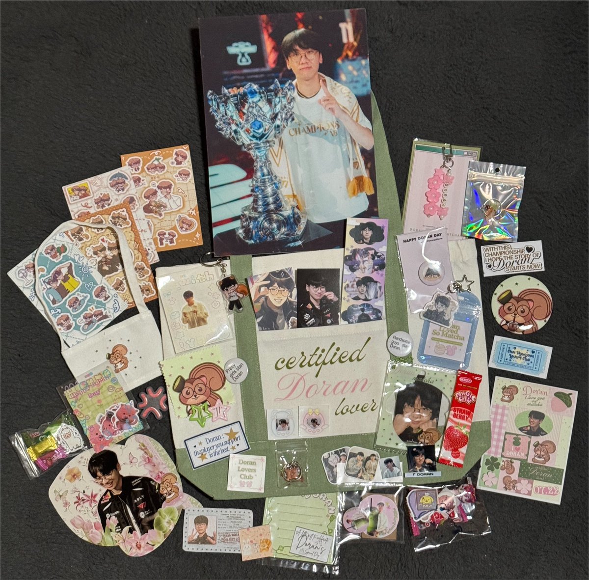 dojaakat_'s tweet photo. had the best time at #DoranLovedSoMatcha #DoranDayPH 

months of planning and hours long discord convos with @confxssn definitely paid off 🥹

nice to meet everyone and thank you for all the cutieful freebies!! 💕✨ https://t.co/oUdBtlm9pk