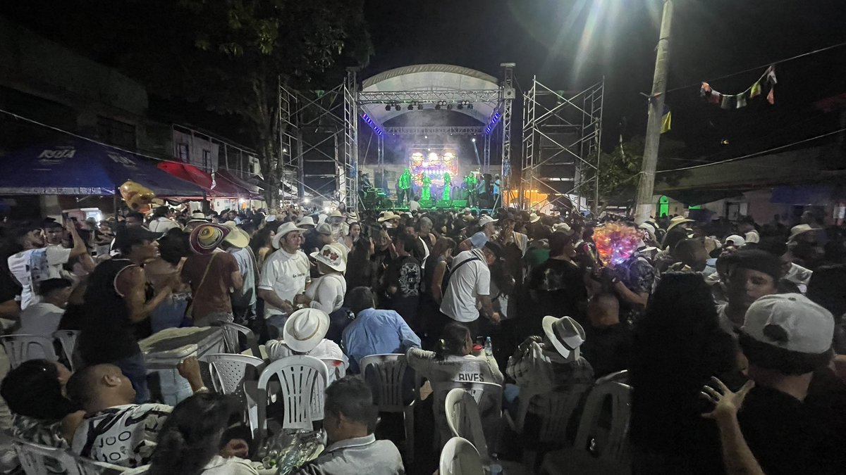 lasextrellas's tweet photo. Gran concierto en FALAN - TOLIMA con LAS EXTRELLAS ORQUESTA Y FERNANDO BURBANO 👏🏻🔥 1 agosto de 2026 https://t.co/6xjgzd61lX