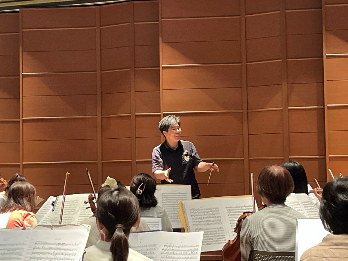 sanda_orchestra's tweet photo. 7/24はニルセン3.4楽章の合奏でした。
4楽章は陽キャのボンボンの変化に注目ですね🤭
7/31、7月最後の合奏はニルセン1.2楽章でした！
三田オケのニルセン、どんどん良くなってきています♪ https://t.co/PO07W656f2