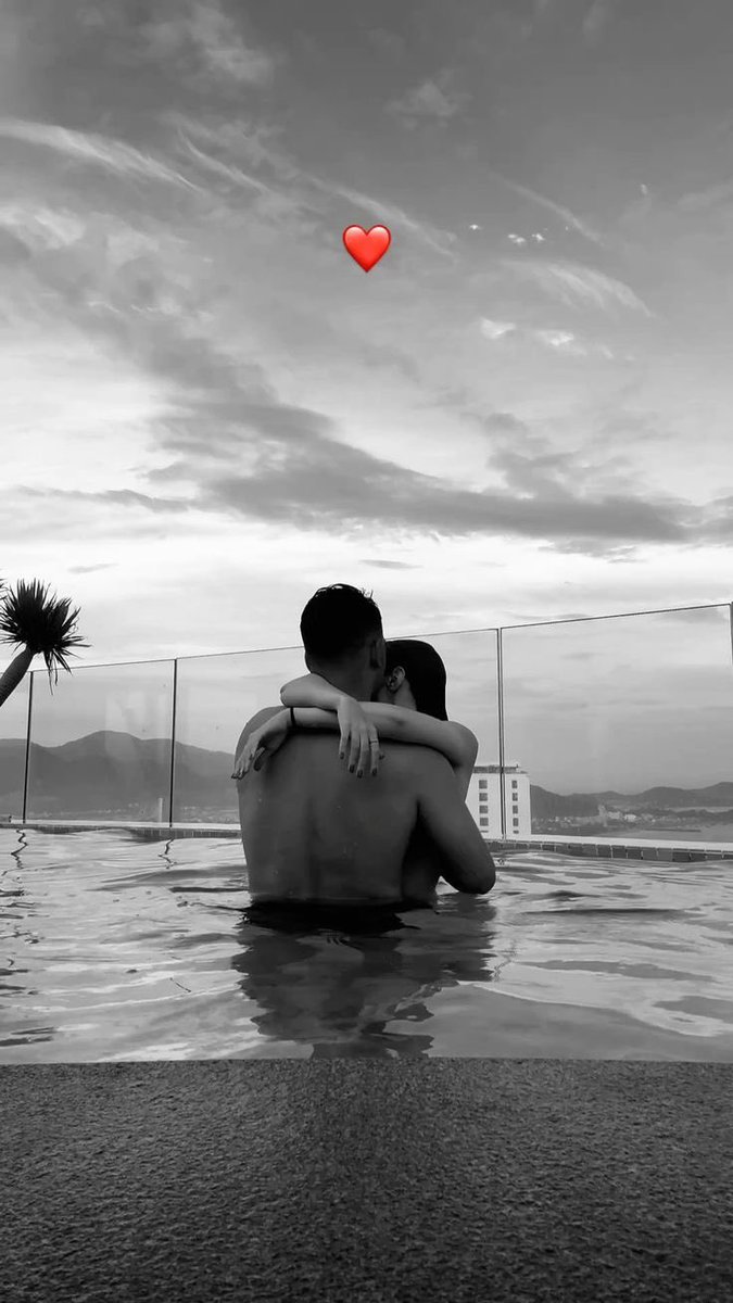 CharmingWords23's tweet photo. #TheNightAgent Fanfic: The Surprises of Summer
Epilogue: Peter and Rose have a few surprises left for each other now that the mission is over.
Link: https://t.co/O62Urs2cOf
#peterose https://t.co/1O8n5Jhhcm