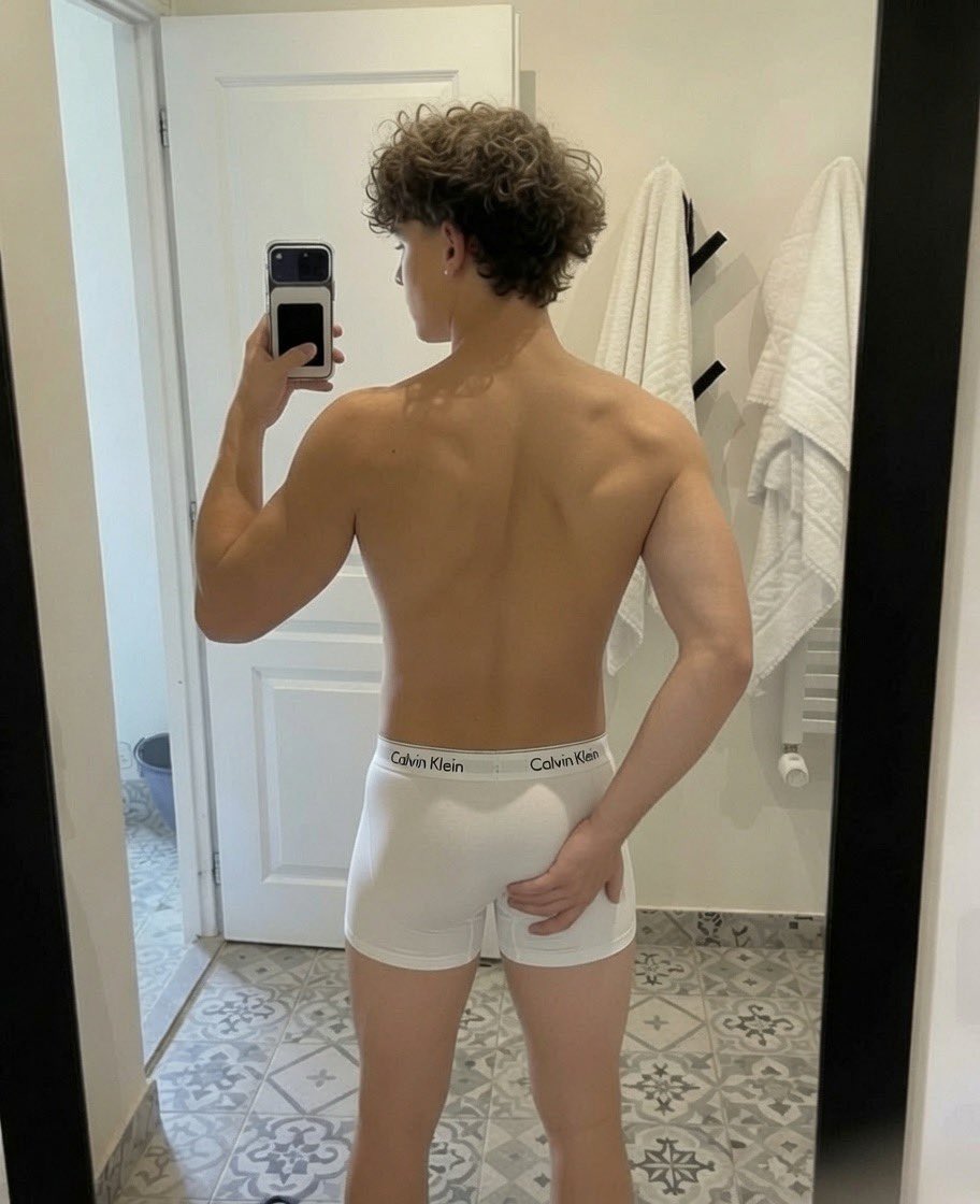 Leny_sur_X's tweet photo. Qui voudrait venir me le retirer?🥵🔥

J’ai faim ce soir, 🔥🥵
Tout est disponible sur mon lien dans ma bio😈

RT = moi dans tes DM https://t.co/mZC8BsqTgM