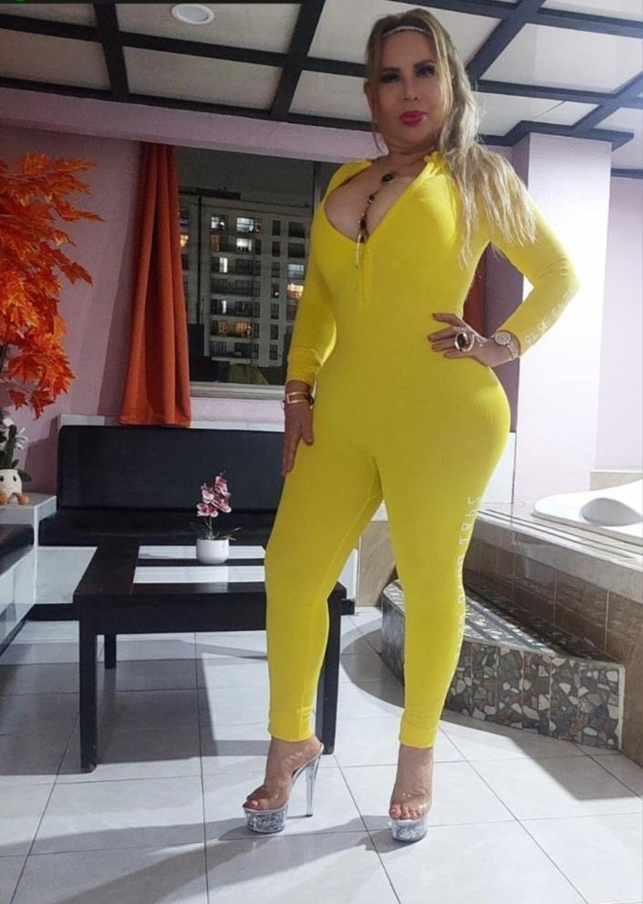 arbolitooo69's tweet photo. Buenos días mis seguidores lindos. https://t.co/FaSvR36Aik 10.. Que tengan un lindo domingo 🌹 https://t.co/o6UDFgT9xU besos 😘♥️♥️♥️ https://t.co/6oYUvPl4P0