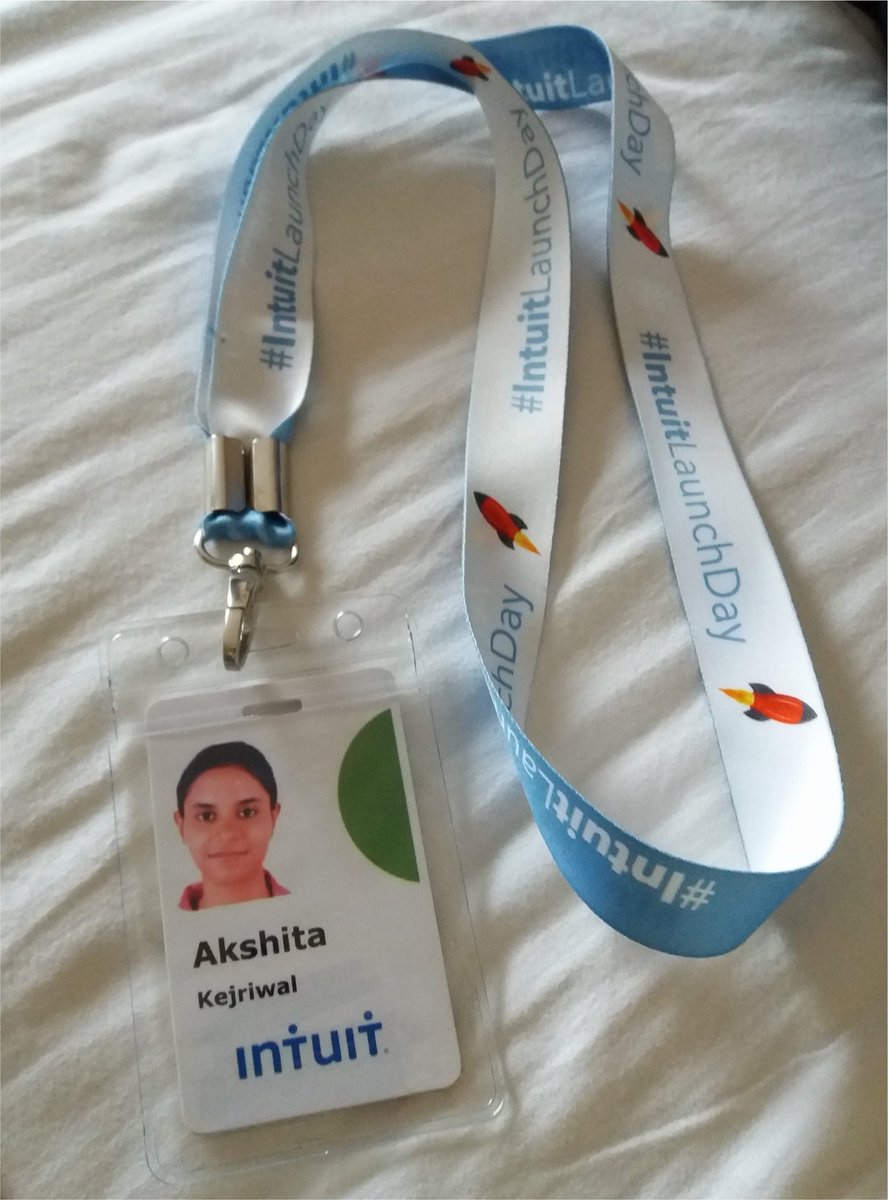 AkshitaKejriwal's tweet photo. Yesterday marked my 10 years in the IT industry! 🎉

From a clueless fresher who stepped into Intuit office on 🗓️ 1st Aug 2016 to now an experienced Staff Software Engineer solving real world problems with tech, it has been one hell of a ride! 😊 https://t.co/R4piWESMaZ
