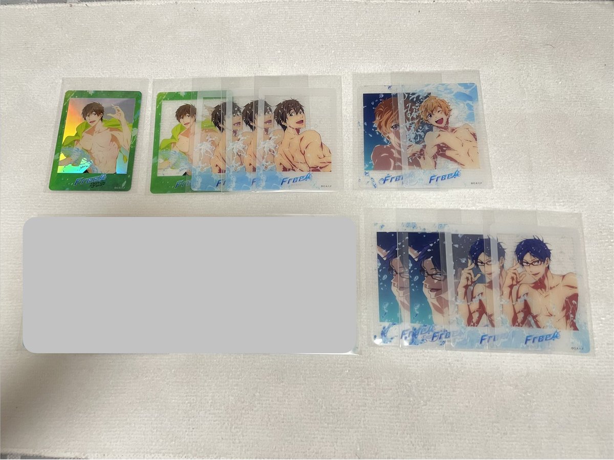 mo_chi_0505_2's tweet photo. 【交換】Free! オケコン オーケストラ コンサート 
ランダムクリアカード

譲: 画像1、2

求: 画像3 （各1 ） >友人分 宗介
・👑が最優先的のため、お断りする場合があります。
・真琴、渚、怜は旭、渚、夏也＆尚、宗介との交換 希望
・ホロ真琴↔ホロカフェ遙 希望
よろしくお願いいたします。 https://t.co/bjJY6CjQrq