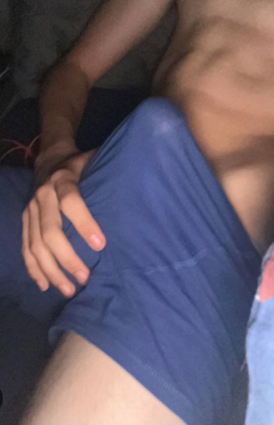 liamkxro's tweet photo. Dm me for more its free😈#stayfreaky #harddick https://t.co/aXDA7ZQxlW