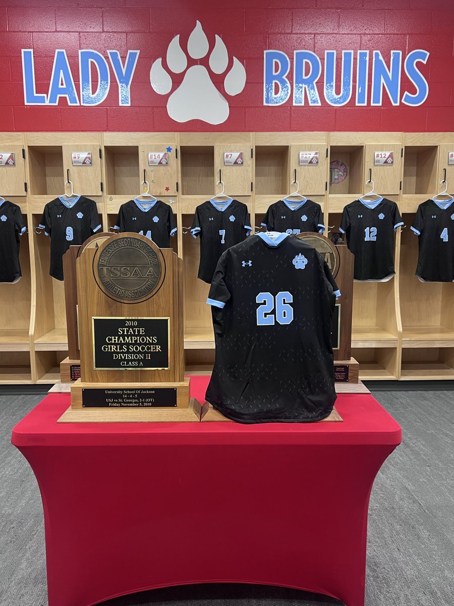 USJbruinsoccer's tweet photo. New season. New uniforms. Same mentality. Same goal. 2026🖤🩵 https://t.co/IrKNhXgqaV