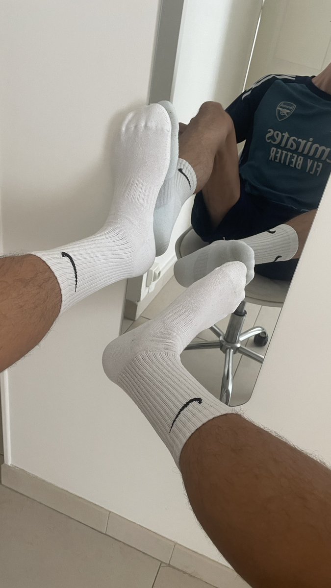 Kinky_BoyFr's tweet photo. C’est ici que ça se passe les bg 👀⤵️

https://t.co/7A2wS6HFAv 🔞

#cho7 #underwear #nike #calvinklein #survet #sket #twink #kiffeurgay #kiffeur #socks #vinted #gay #chudai https://t.co/b4XYIuSRSh