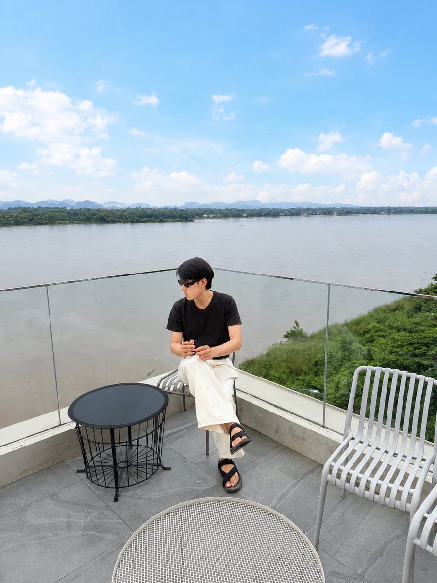 Ksspn10's tweet photo. กลางวันอุบล กลางคืนสกลงับ #สกลนคร #สกลนครนัดเย็ด #ชายเย็ดชาย https://t.co/xjmO6OE26a