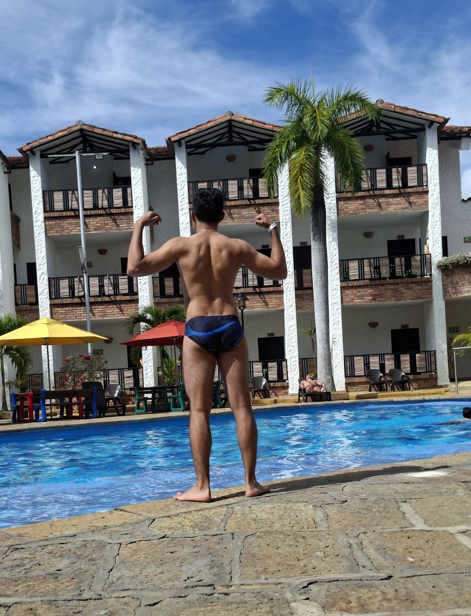 Imyeis09's tweet photo. Tomando el sol https://t.co/8EoFoYheaw