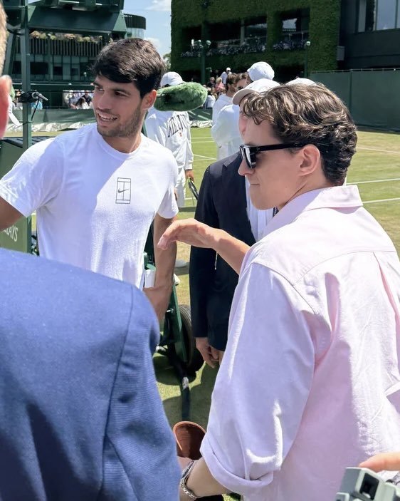 alcarchive's tweet photo. 🔙 Carlos Alcaraz x Tom Holland 🤍 https://t.co/OXzPntcqVE