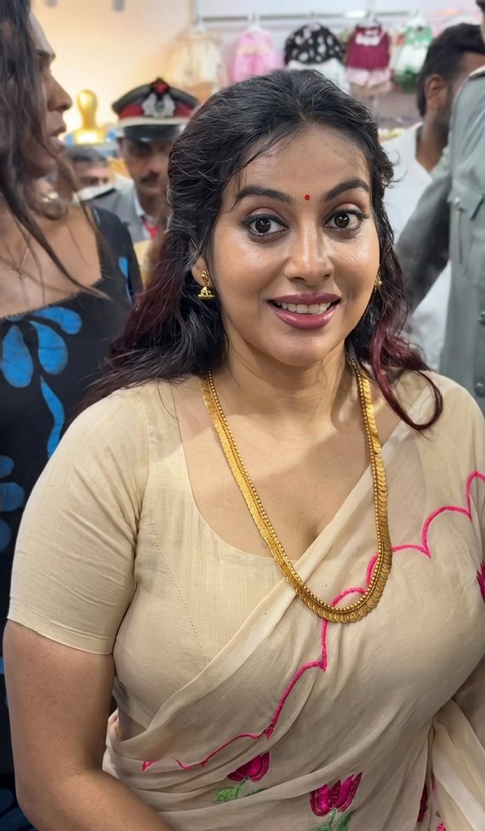 CineGoddess_HD's tweet photo. Ann rajan ✨❤️

#annrajan https://t.co/nkFV3Vu7ZT