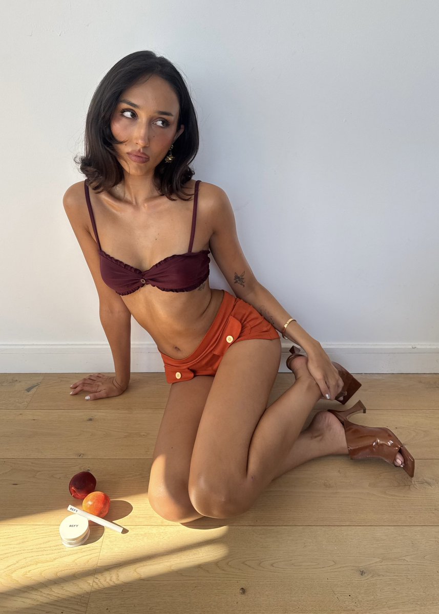 browngirlscene's tweet photo. isabella gaziza müller https://t.co/Yiab7KBn2f