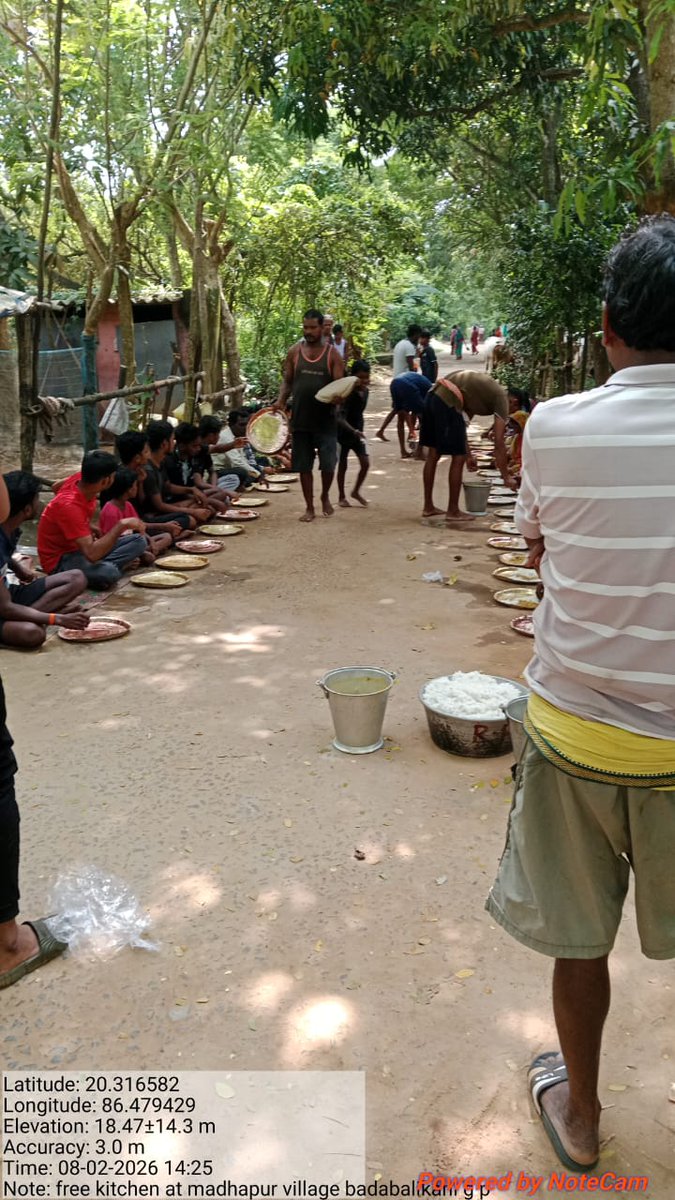 PKujanga's tweet photo. Free kitchen set up , supply of safe drinking water  in flood affected villages of Kujang block .@CollectorJspur @CMO_Odisha https://t.co/XA7I04stWb
