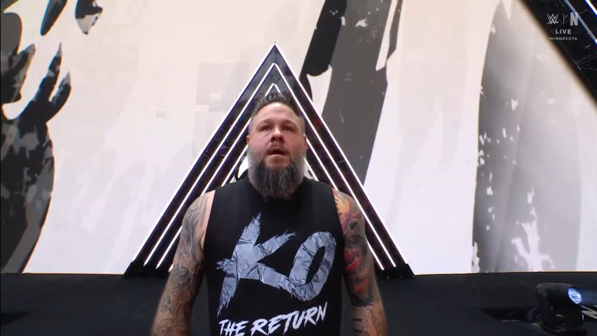 TribalMegastar's tweet photo. KEVIN OWENS IS BACK HOLY SHIT!!!!!!!

#SummerSlam https://t.co/On2B0dFyG1