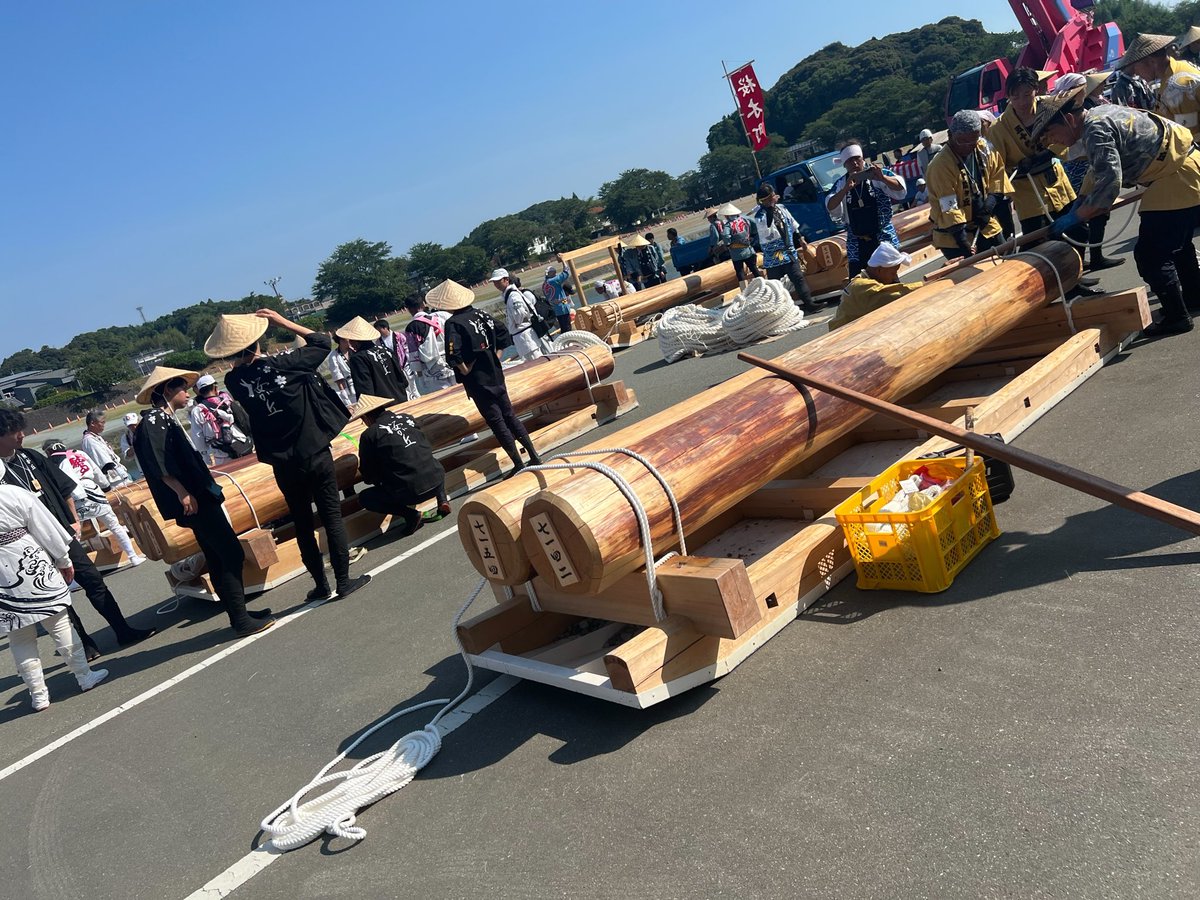 everyone1212's tweet photo. 令和8年8月1日　伊勢神宮 御木曳行事

令和8年8月1日、伊勢神宮の式年遷宮に向けた伝統行事「御木曳」に参加させていただきまし
この日は愛子さまも伊勢神宮を訪れ、式年遷宮に関わる行事をご覧になられました。歴史と伝統が受け継がれる厳かな空気の中で、私自身も日本の文化と信仰の深さを改めて感じ https://t.co/HaNKHXn8HP