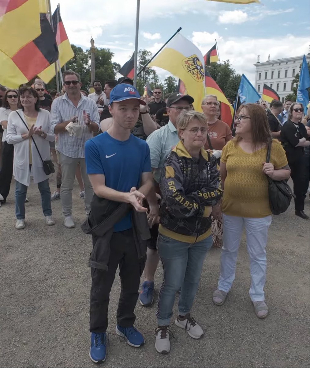 DerNorb's tweet photo. #Schwerin #GenerationDeutschland best of #Arier 🤢 https://t.co/XQiROAhxVA