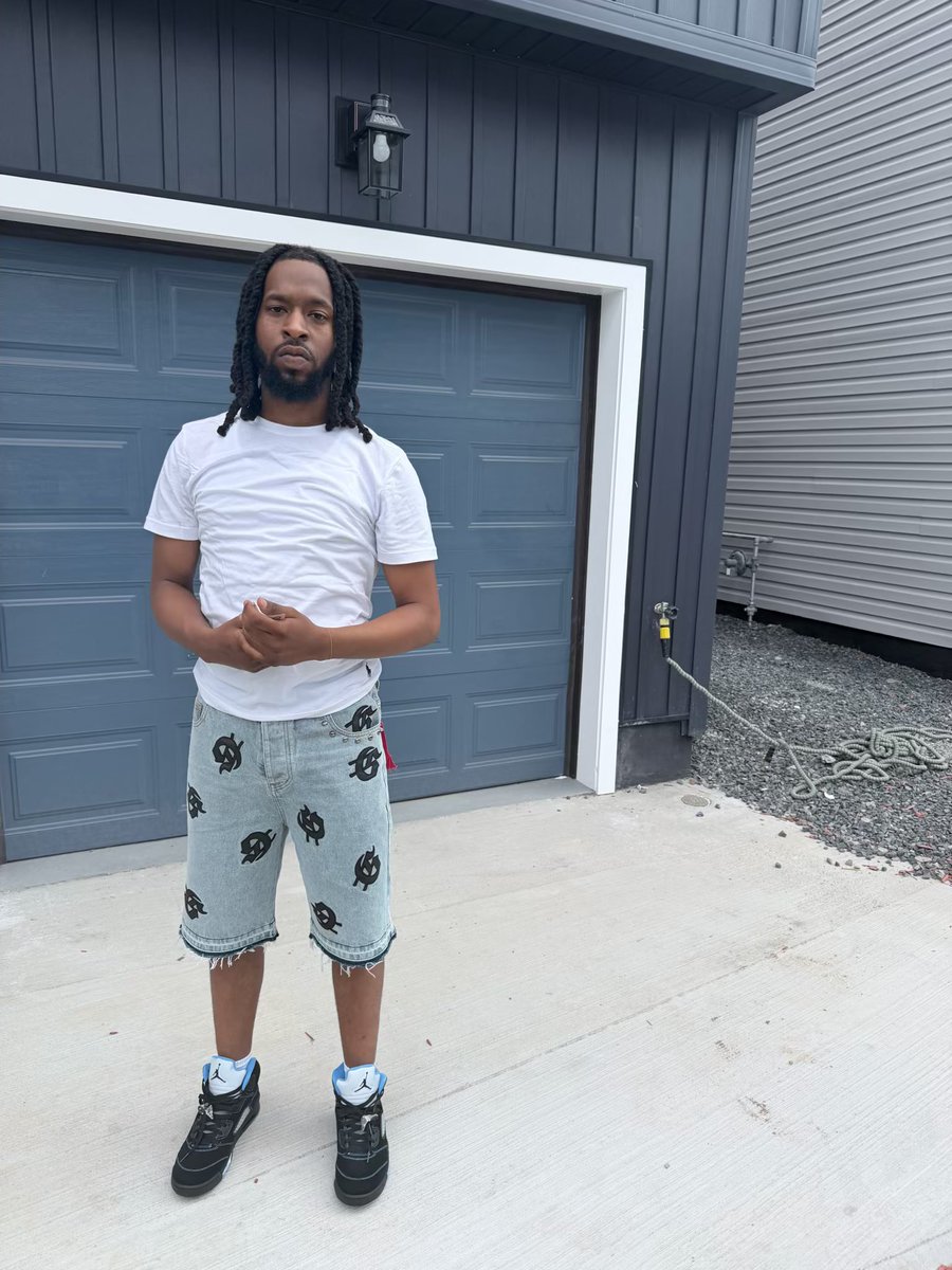 bizzlegangg_'s tweet photo. been a min. https://t.co/e8adj8D9U4