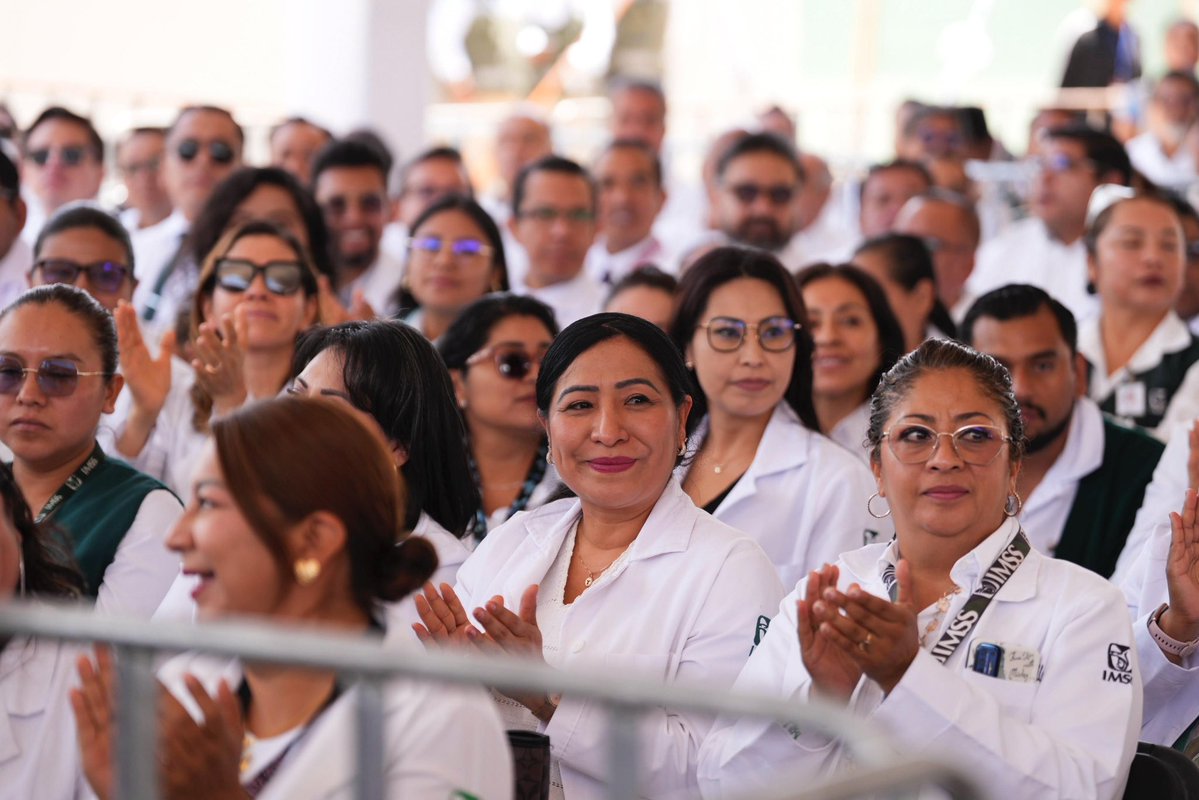 NancyOrtizOax's tweet photo. En su último día de gira por Oaxaca, la presidenta @Claudiashein dio el banderazo de inicio de la construcción del Hospital General Regional del IMSS en San Lorenzo Cacaotepec.

El compromiso del @GobiernoMX es garantizar que toda la población tenga acceso a servicios de salud dignos.

#HumanismoMexicano