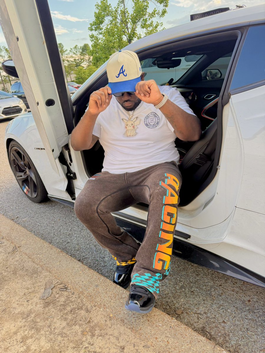 Pikachu_Camaro's tweet photo. MEMPHIS BABY IM CHU 🖤🔥 https://t.co/QsGirp5f3P