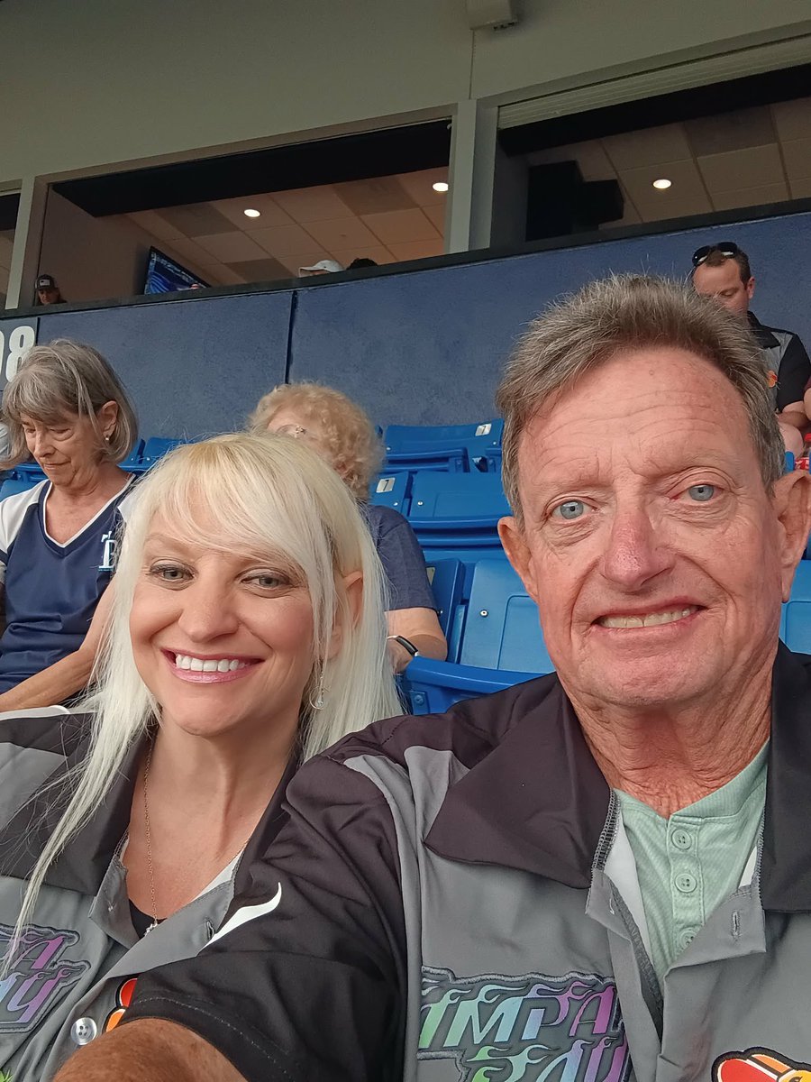 DeannaDoss09's tweet photo. Had a blast at the game Saturday! Watched a great win with awesome company! #Raysup https://t.co/zLtEiAUmFV