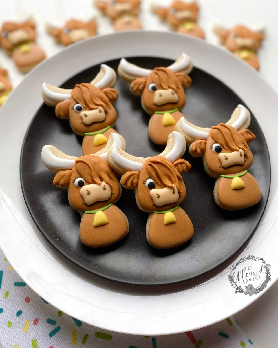 theflouredf1ec's tweet photo. Happy St. Patrick’s Day!  May the Irish blessings be with you today.
*
#march17 #cookiestagram #royalicingart #decoratedsugarcookie #theflouredcanvas https://t.co/JwecQkJKCB