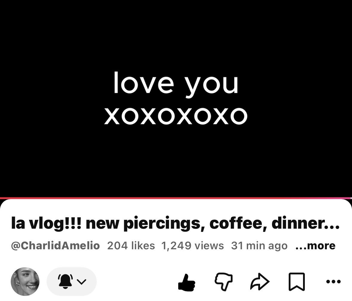 damelioxupdates's tweet photo. this vlog made my day, loved it!!!! 🤍🤍@charlidamelio https://t.co/nH3QBZdSz8