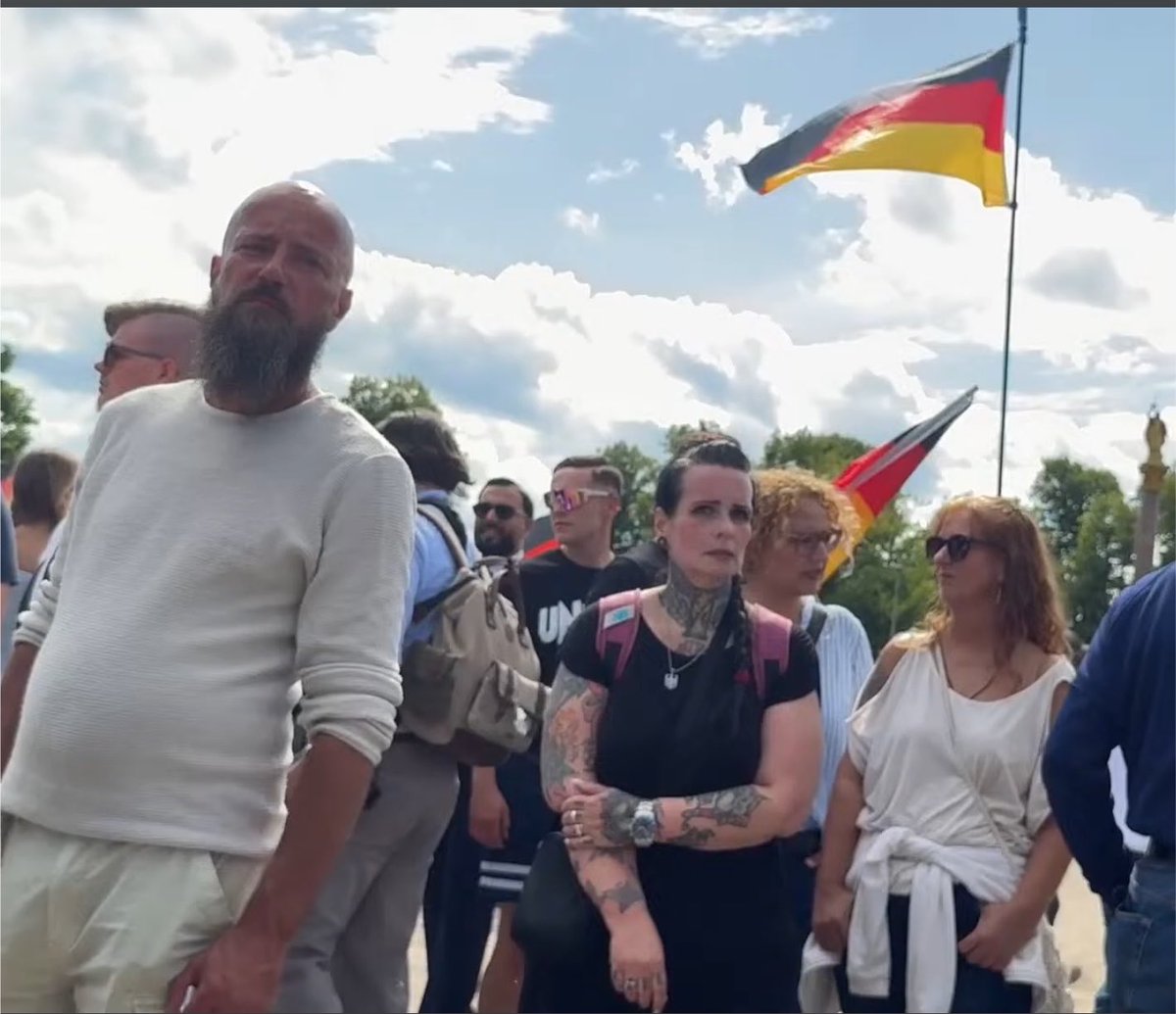 DerNorb's tweet photo. #Schwerin #FCKAFD best of #Arier Jugend https://t.co/IthQVIjztk