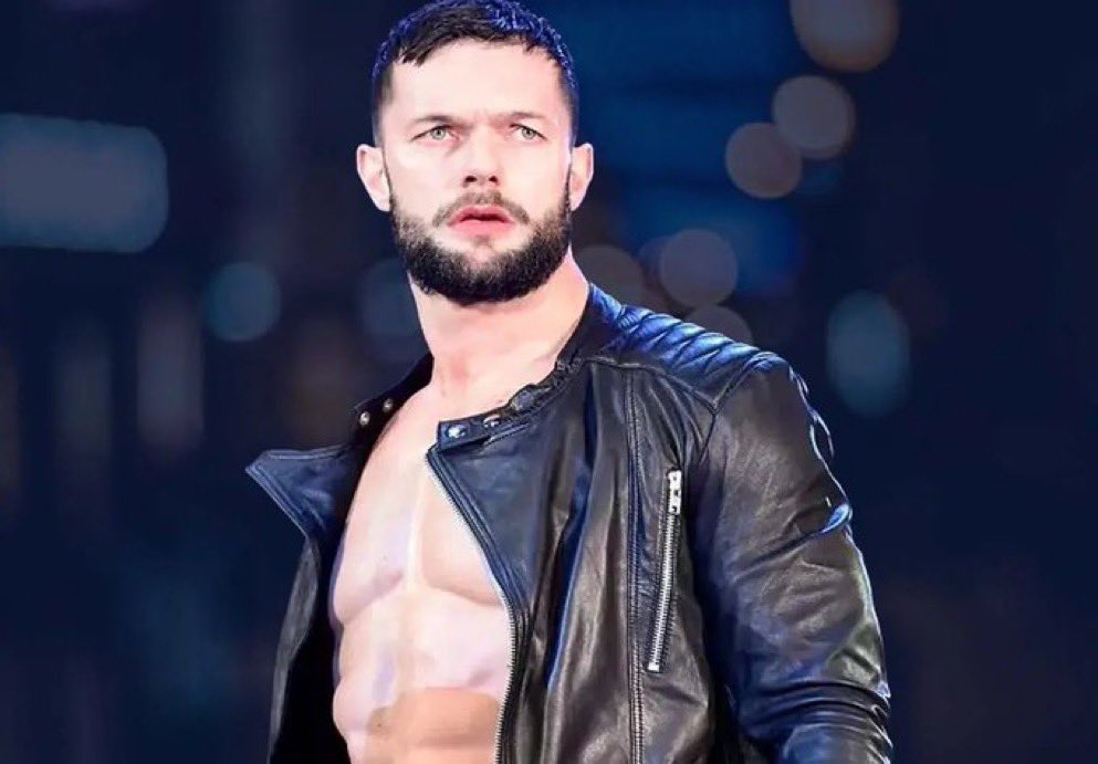 FadeAwayMedia's tweet photo. “There is a major storyline development planned in the Finn Bálor vs. Sami Zayn match tonight.”

SOMETHING WILD IS ABOUT TO HAPPEN DURING THIS MATCH 👀

#SummerSlam https://t.co/SRm9bnYRH5