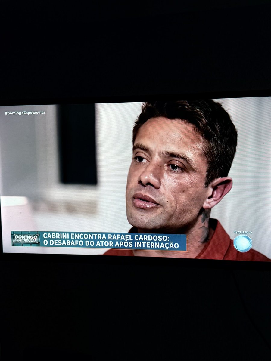 Ruiiz___'s tweet photo. Meudeus eu to chocado com o Rafael Cardoso, eu só reconheci porque vi o nome dele na legenda, como ele se acabou né https://t.co/TFPurKq0QC