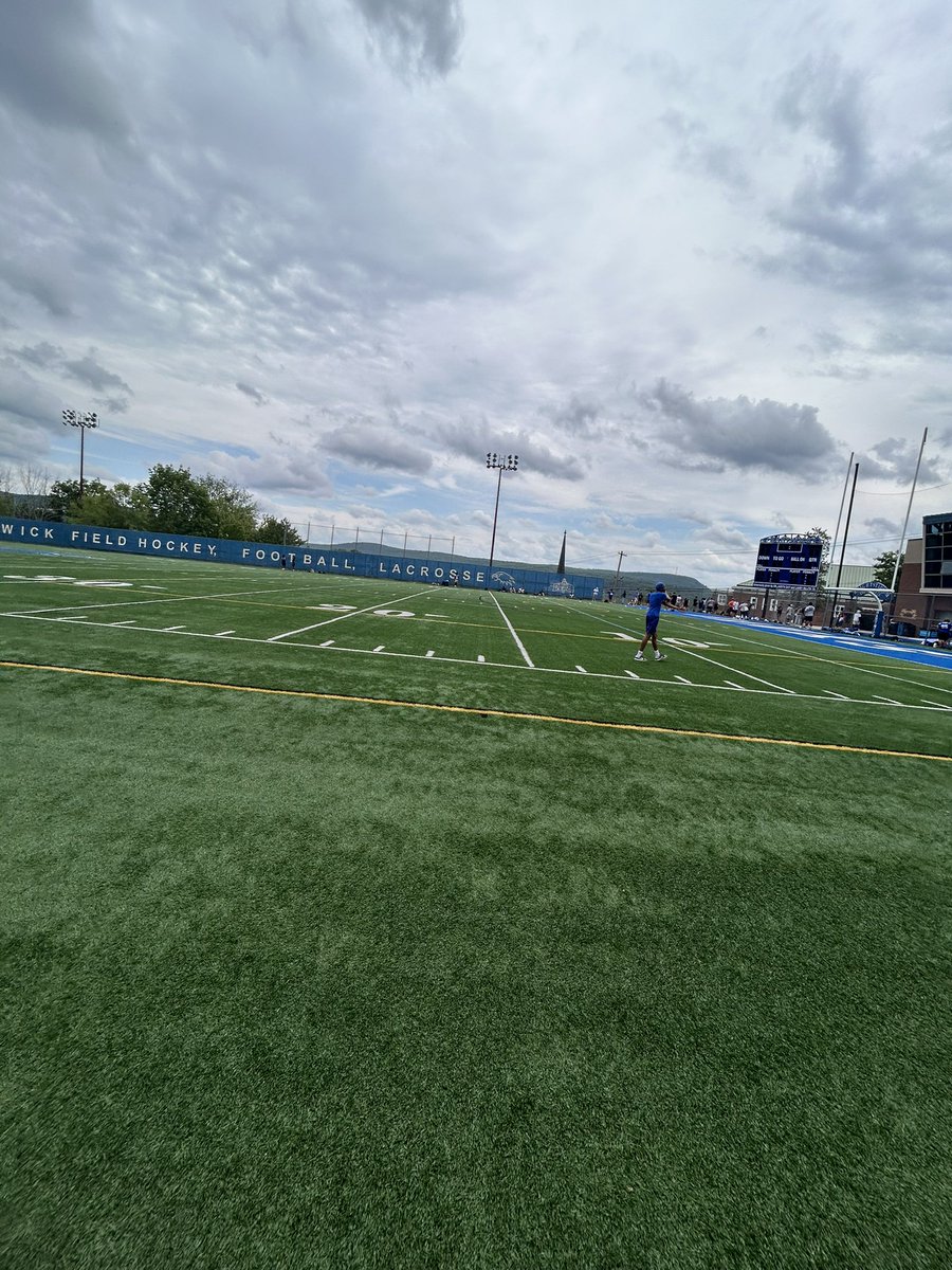 jackkilbride144's tweet photo. Had a terrific day at the @HartwickFball Camp!! Thank you to all the coaches and players for your coaching and help!! @CoachRogers13 @Coach_Salcedo https://t.co/4iiNVs115t