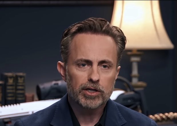 RealCandaceO's tweet photo. I don’t need to wrap my distaste for this man in a Bible verse. That aside, I genuinely think his facelift makes him look ill and he should get the botched ear repaired because it’s plainly distracting, especially for a man that spends 7 days a week looking for attention from me and Tucker Carlson.

Allie Stuckey would be like “Psalm 94:9 – Does he who fashioned the ear not hear?”