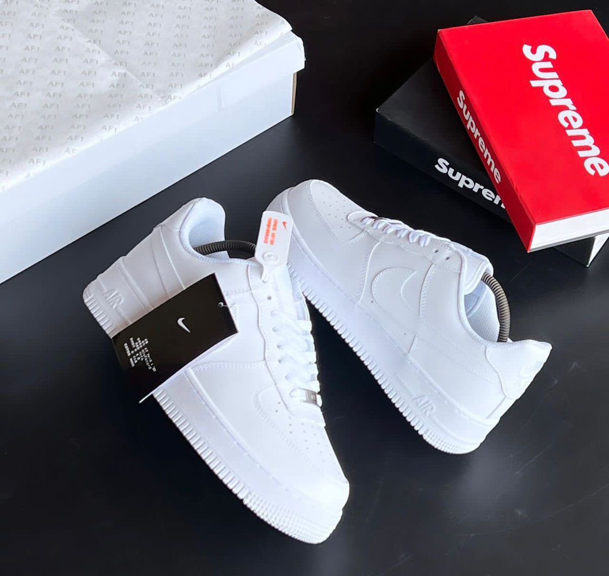 iamkingtesab's tweet photo. White means royalty!!!

Frame 1- ₦18,000

Frame 2- ₦34,000

Frame 3 - ₦34,000

Frame 4-₦33,000 https://t.co/WkmJxFrK0y