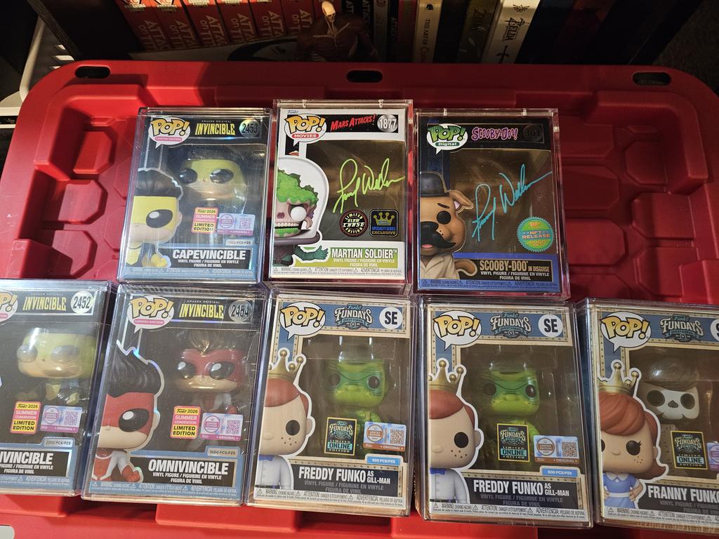 CosmicEquinox's tweet photo. @DisTrackers Definitely some highlights to the collection. Can't believe I pulled 2 of the gill-man https://t.co/c834y7uQU3