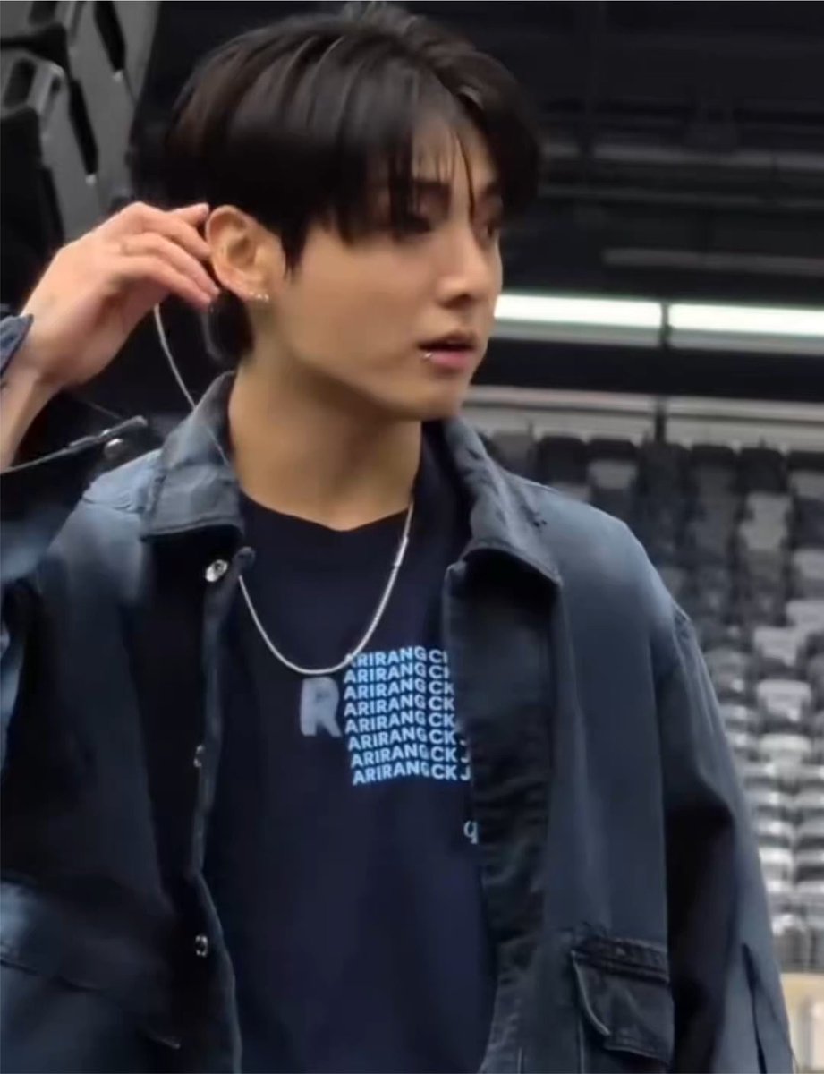 IMGOLDENCARD's tweet photo. CK keychain &amp; ARIRANG CKJK custom T-shirt . Jungkook is truly the perfect ambassador. CK really loves him so much. https://t.co/p0CY424OhJ
