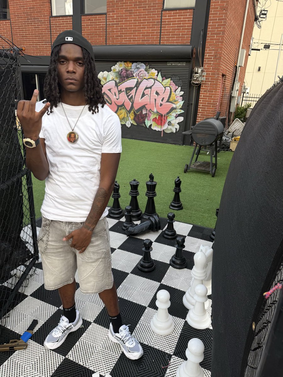 kodyyy3's tweet photo. 🩸 https://t.co/vMXvCtEUrA