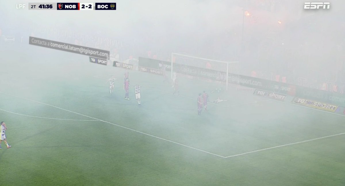 Exbigote_'s tweet photo. PENALAZO https://t.co/bD6LbLVnJW