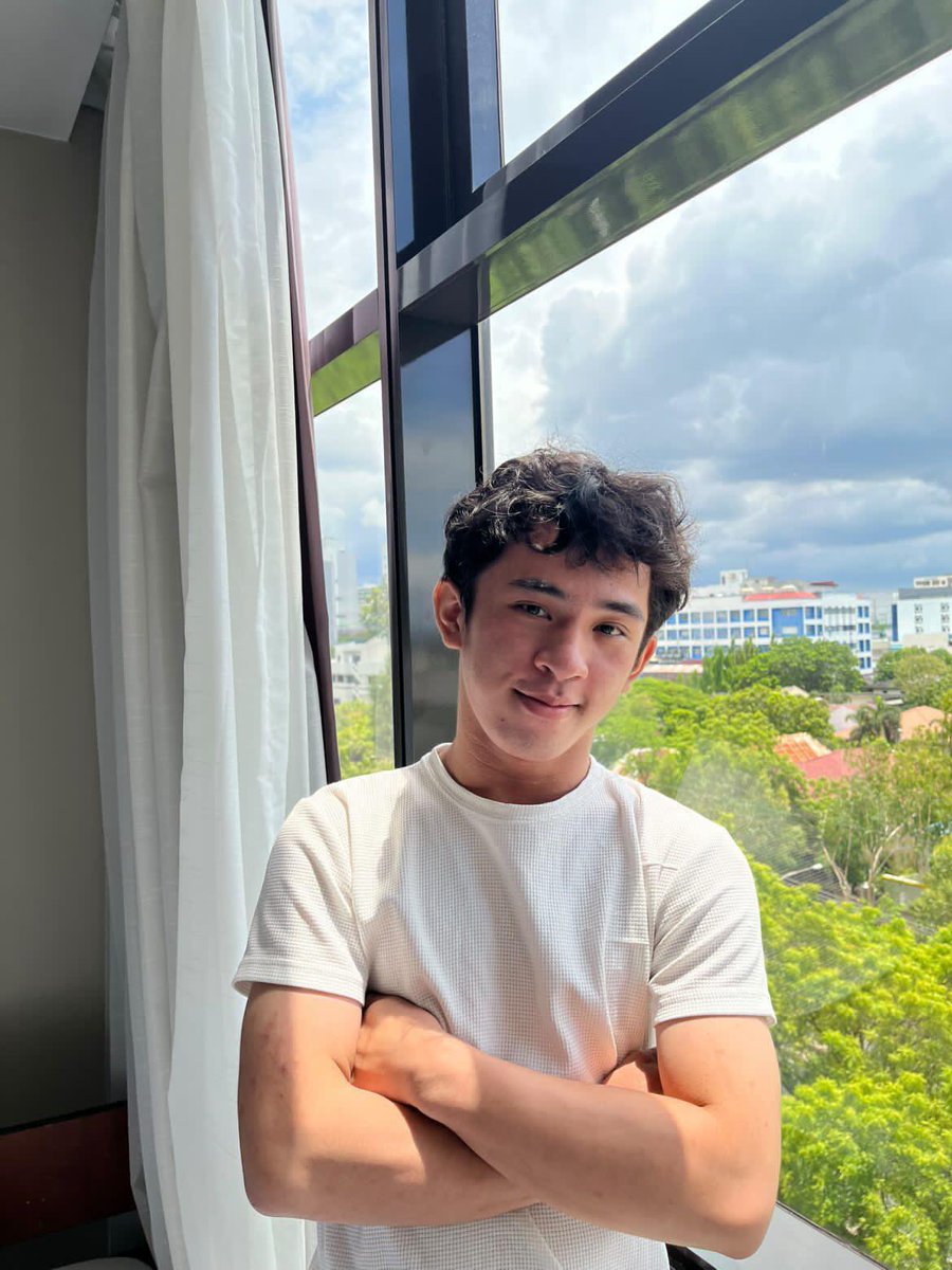 kennethnavarrox's tweet photo. 😚 https://t.co/KQJCRx5mwS